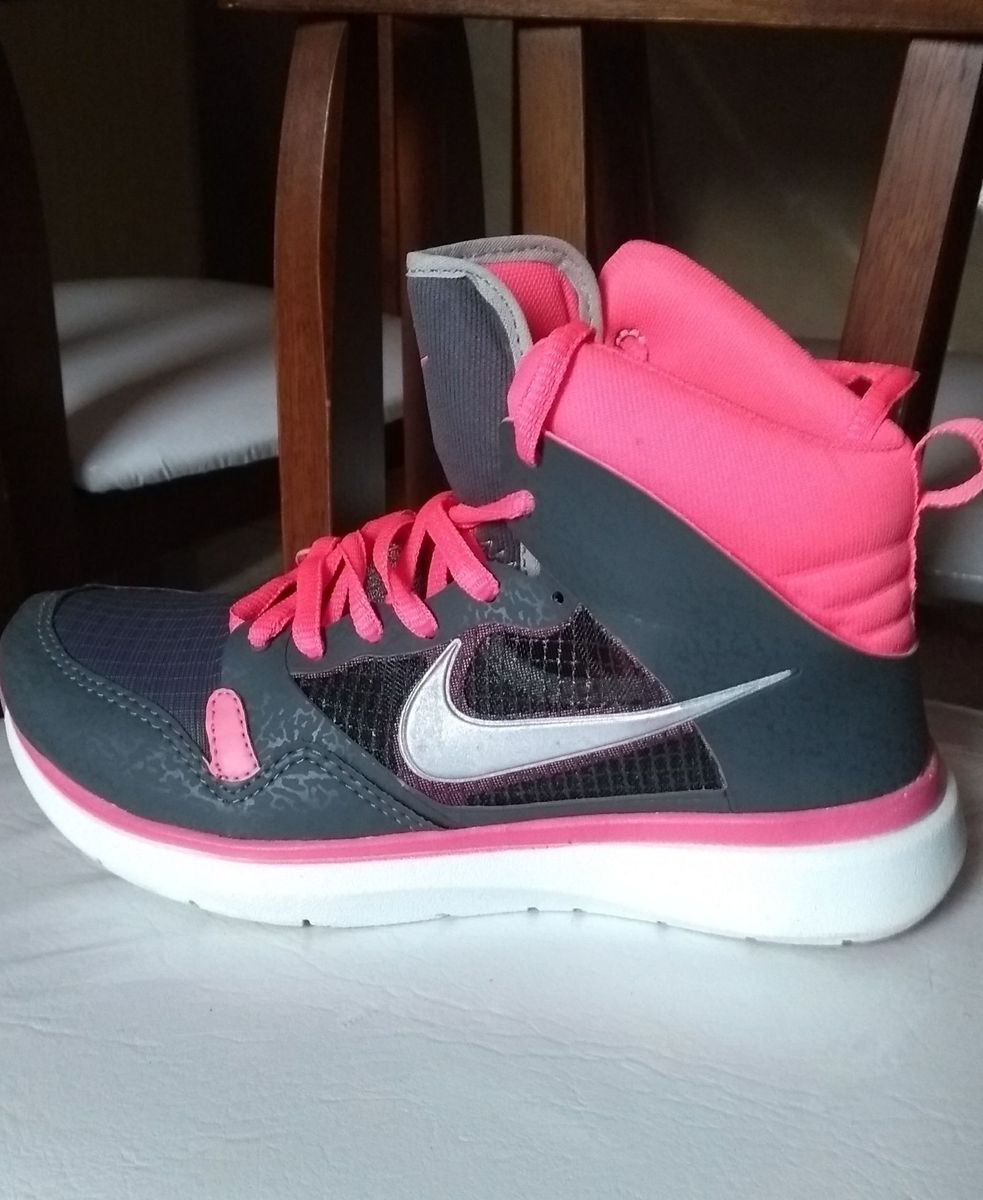 bota de pedreiro da nike