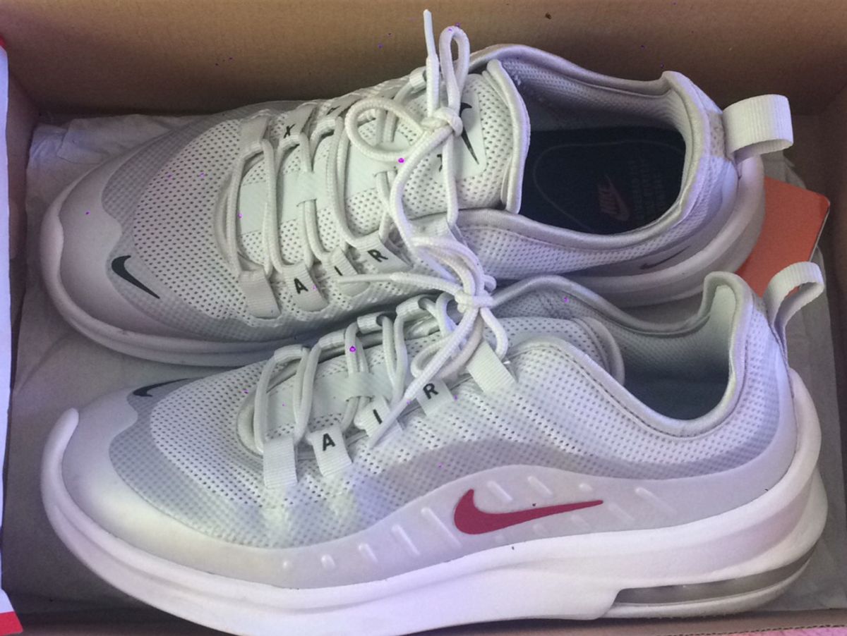 simbolo da nike branco