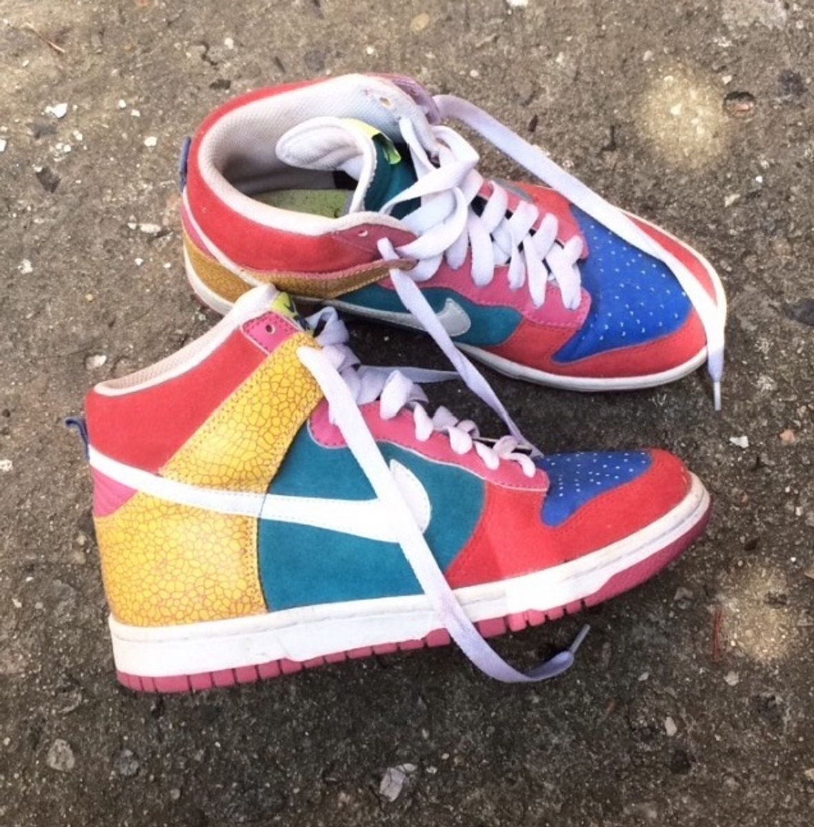 tenis nike feminino solado alto