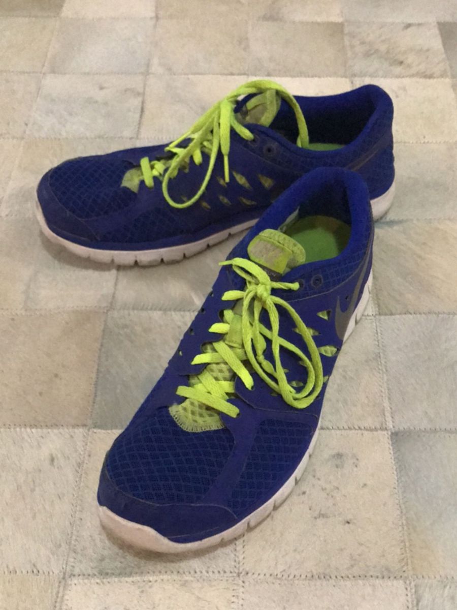 tenis com meia embutida