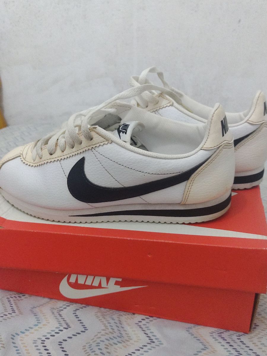 nike cortez batai