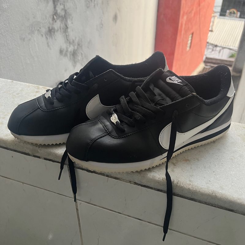 Nike cortez preto e 2024 branco