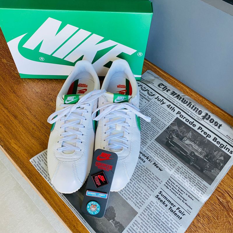 Nike stranger things sales tenis