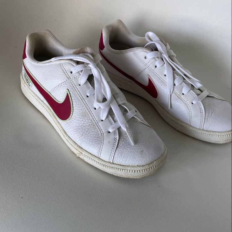 Nike court royale store red and white