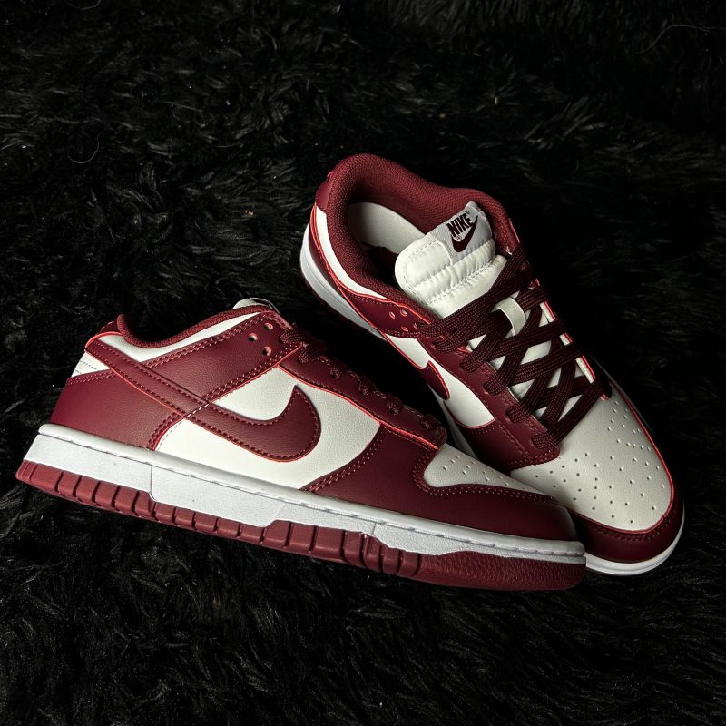 Tenis best sale nike bordo