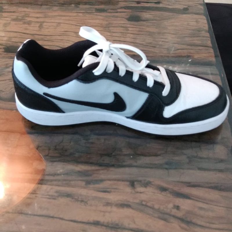 Nike ebernon low store black and white