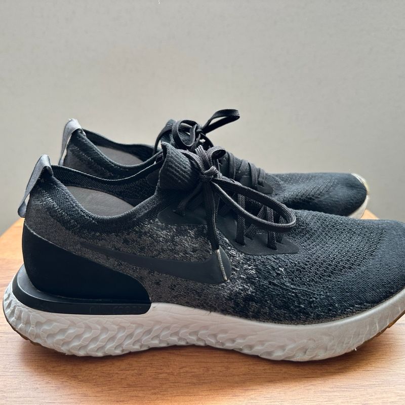 Nike epic react on sale flyknit black moon particle