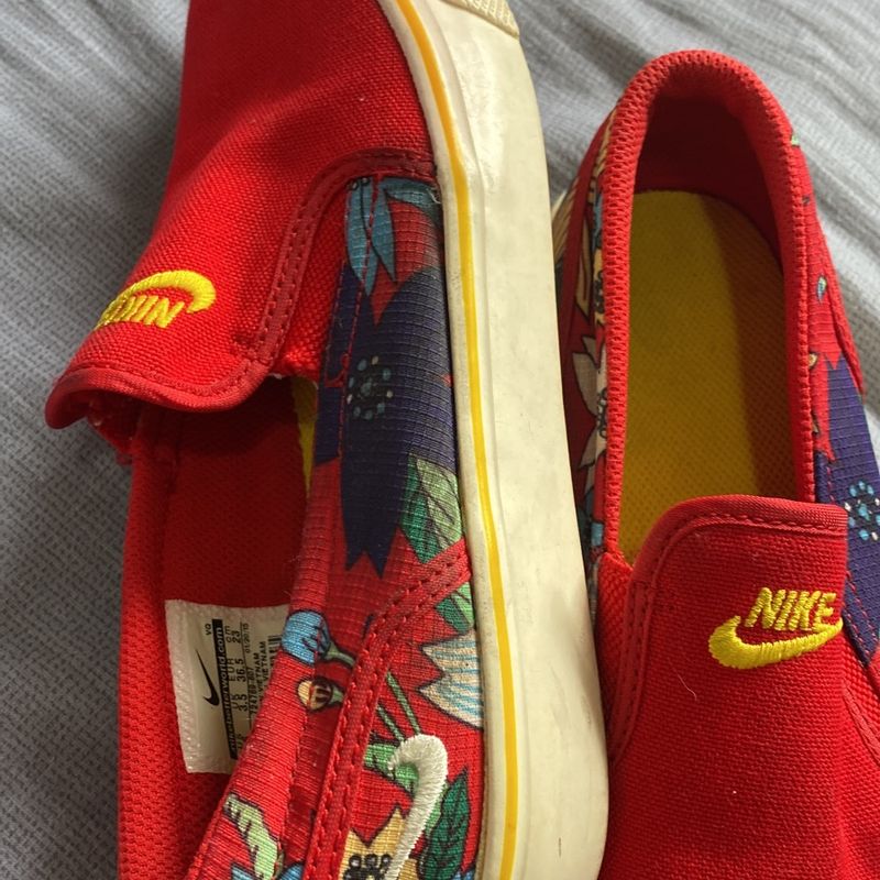 Nike slip on floral hot sale
