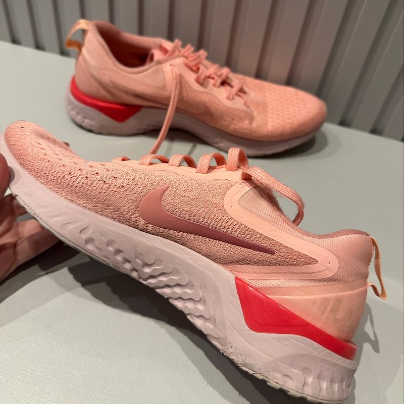 Nike store react glide