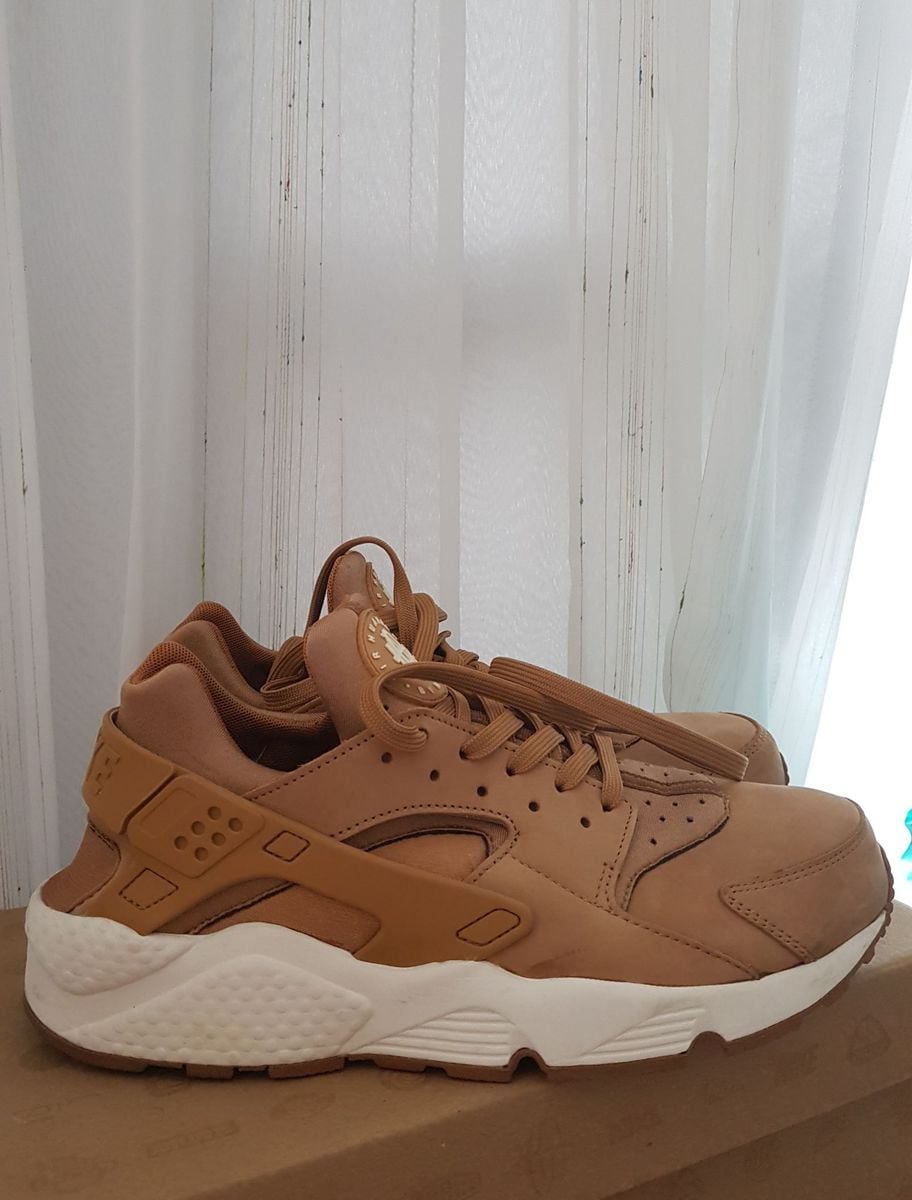 nike huarache marrom