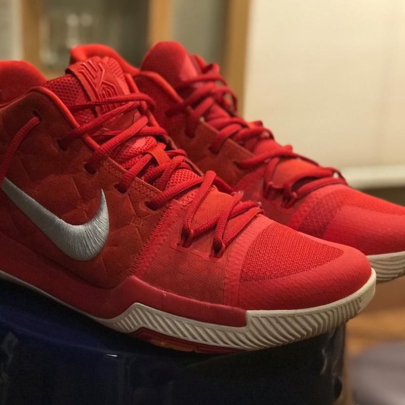 Nike kyrie 4 vermelho best sale