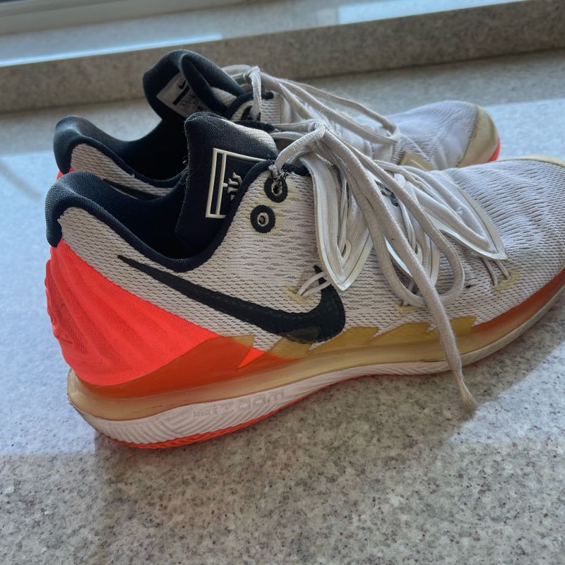 Zoom vapor store x kyrie 5