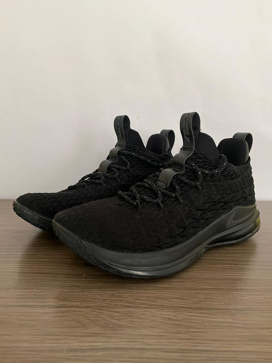 Lebron 15 low blackout on sale