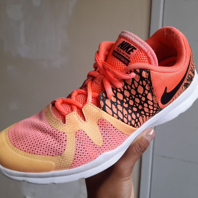 Nike core motion tr hot sale 2