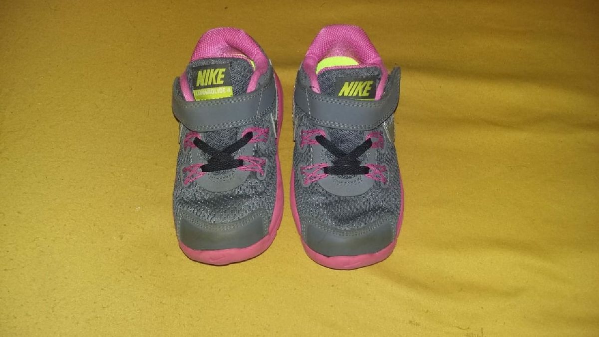 Baby girl size 3 best sale nike shoes