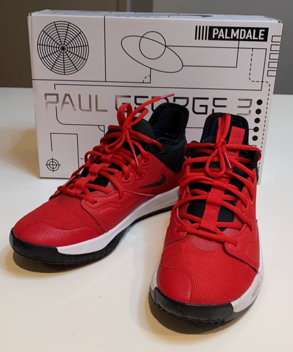 pg 3 university red on feet