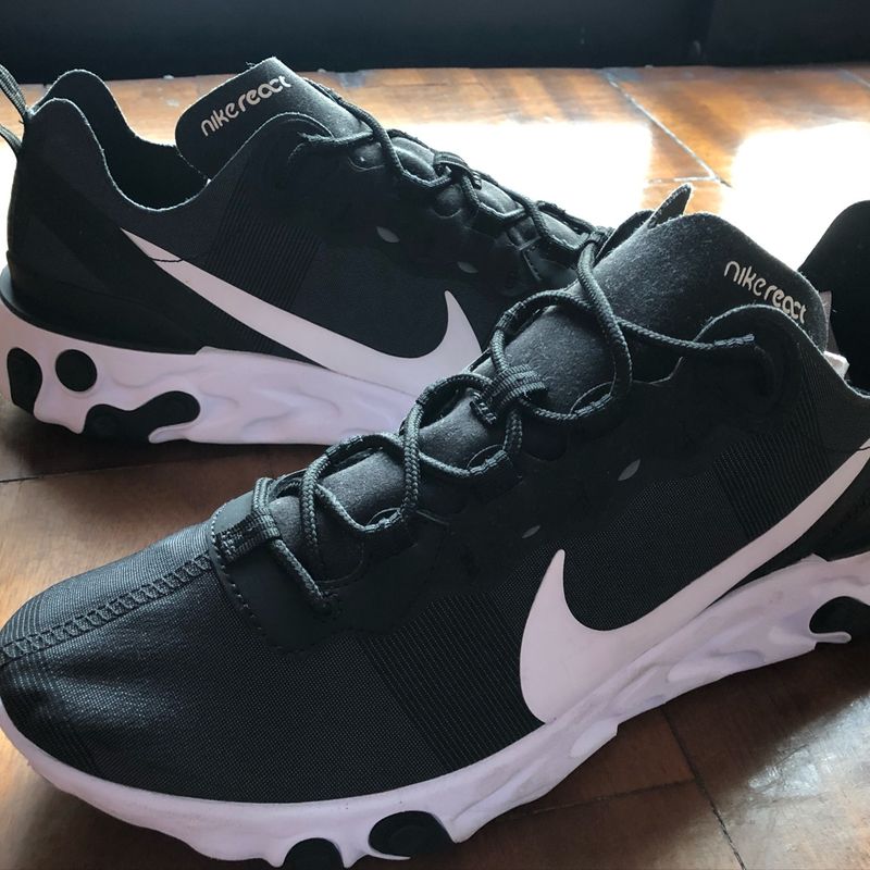 Nike react element 55 best sale black white on feet