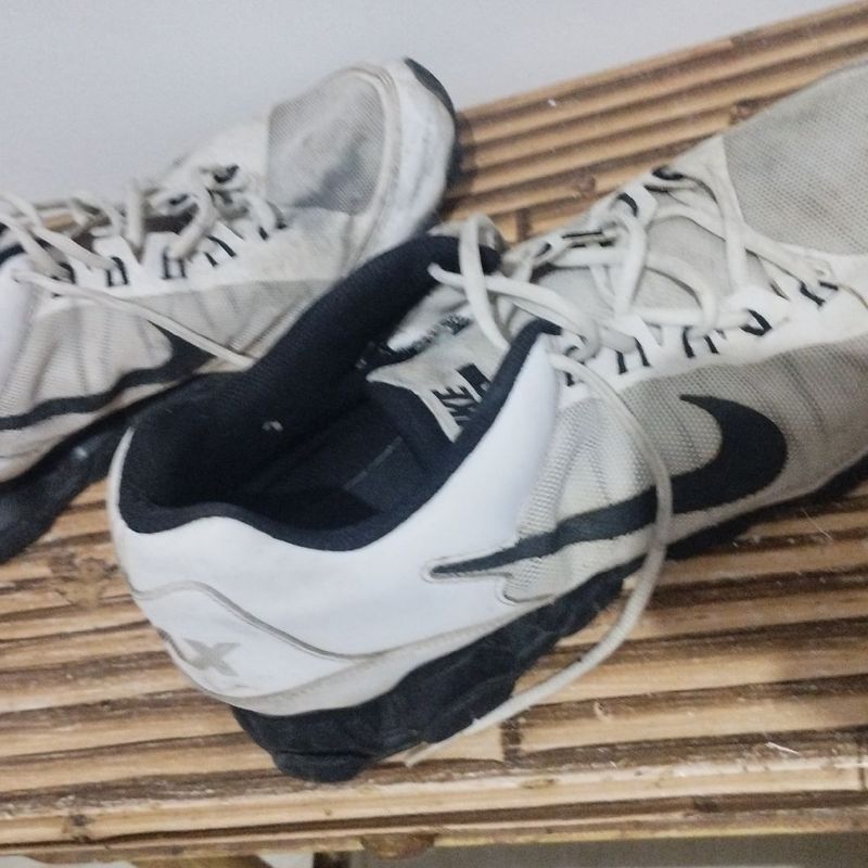 Nike reax 46 sales