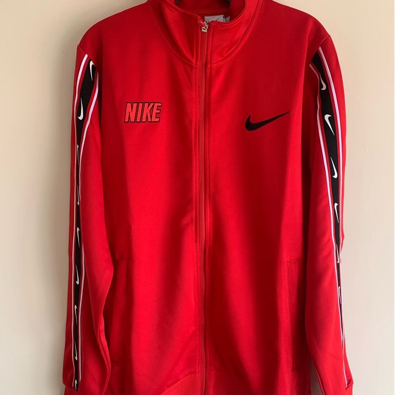 Nike RED – Agasalho Vermelho do Brasil