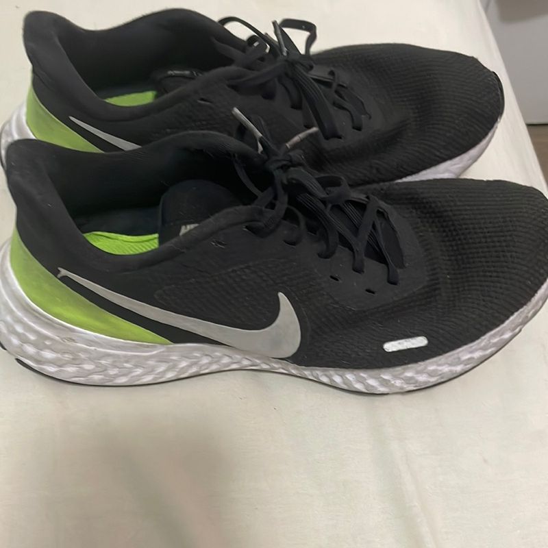 Nike men's cheap revolution 5