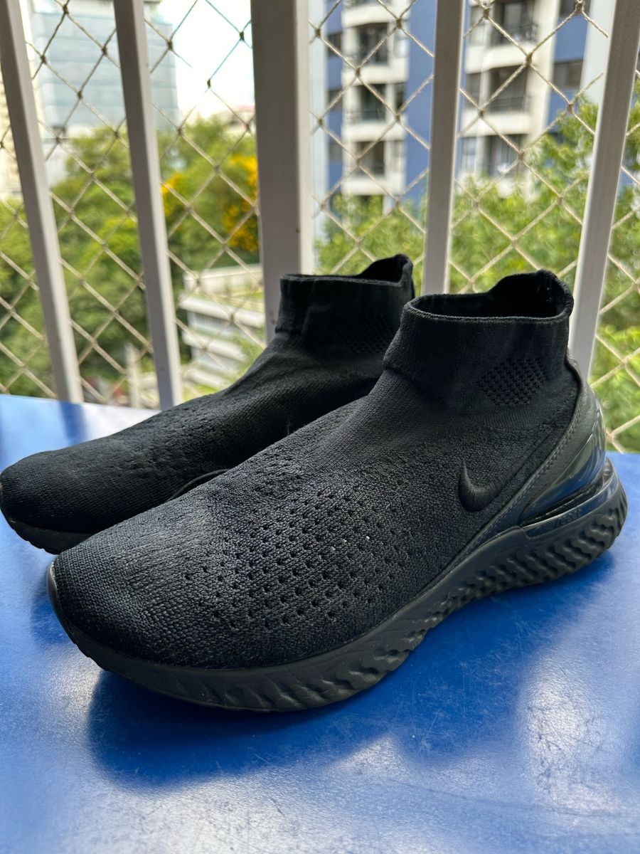 Nike react sales rise flyknit