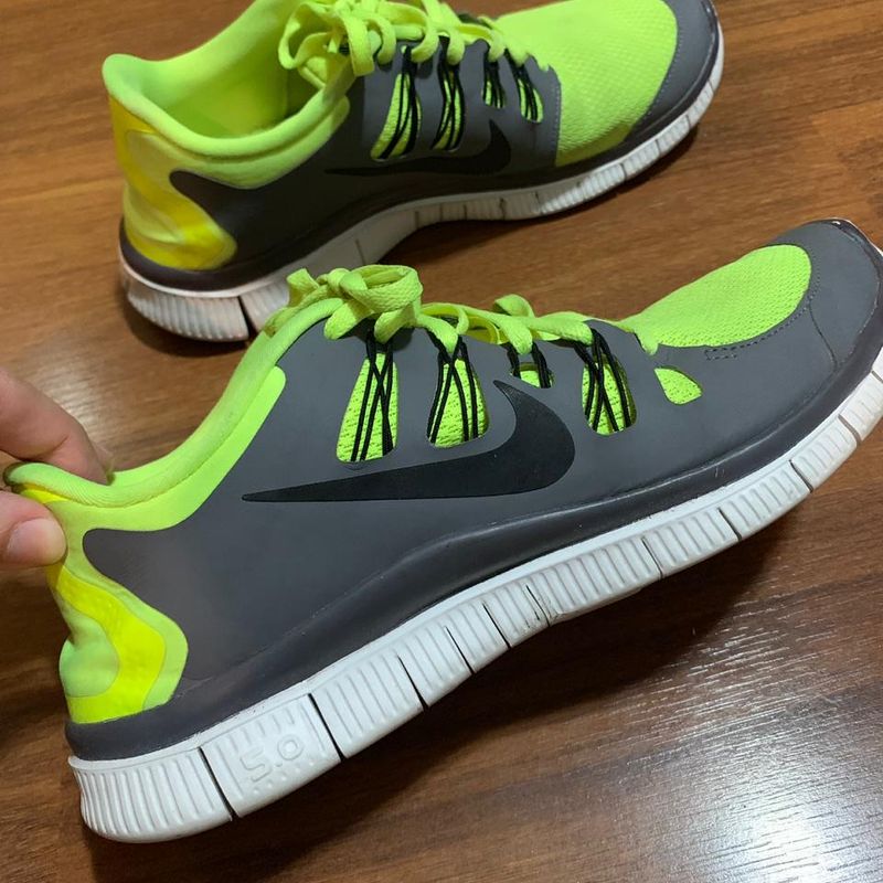 Nike free sale run neon yellow