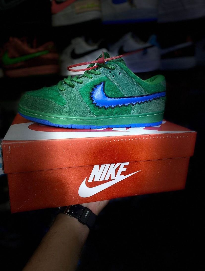 green grateful dead nike sb