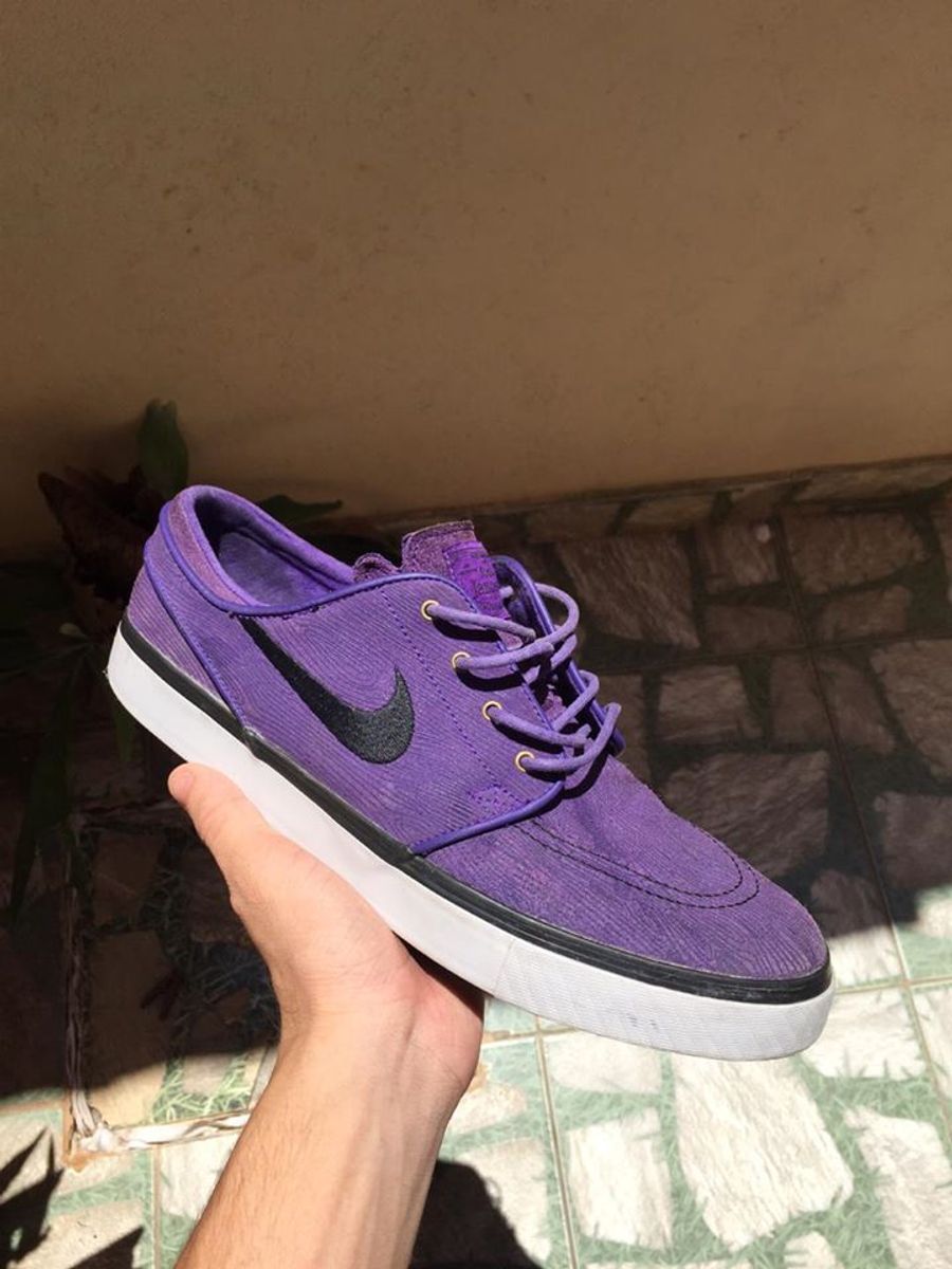 janoski preto e roxo