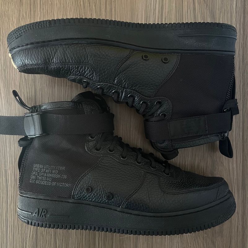 Nike sf air store force triple black