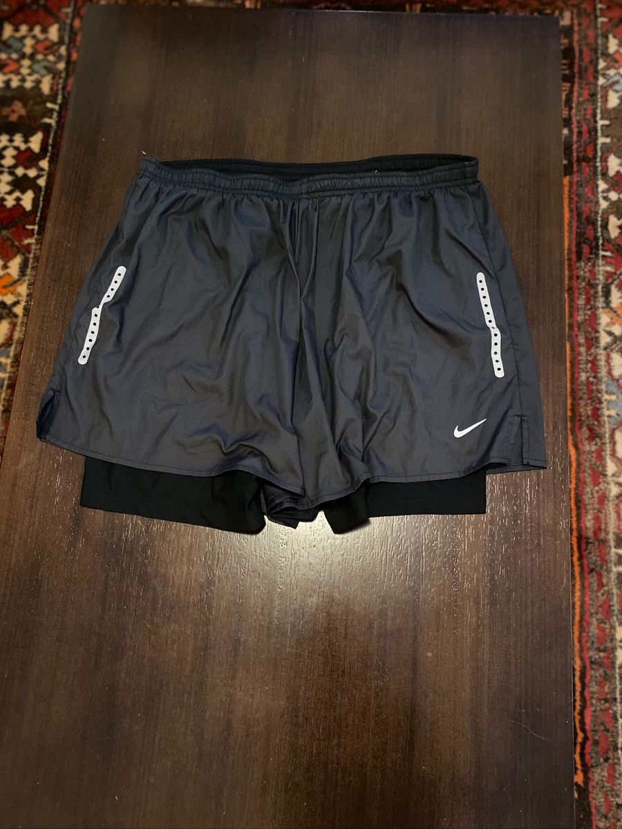 short de corrida nike masculino