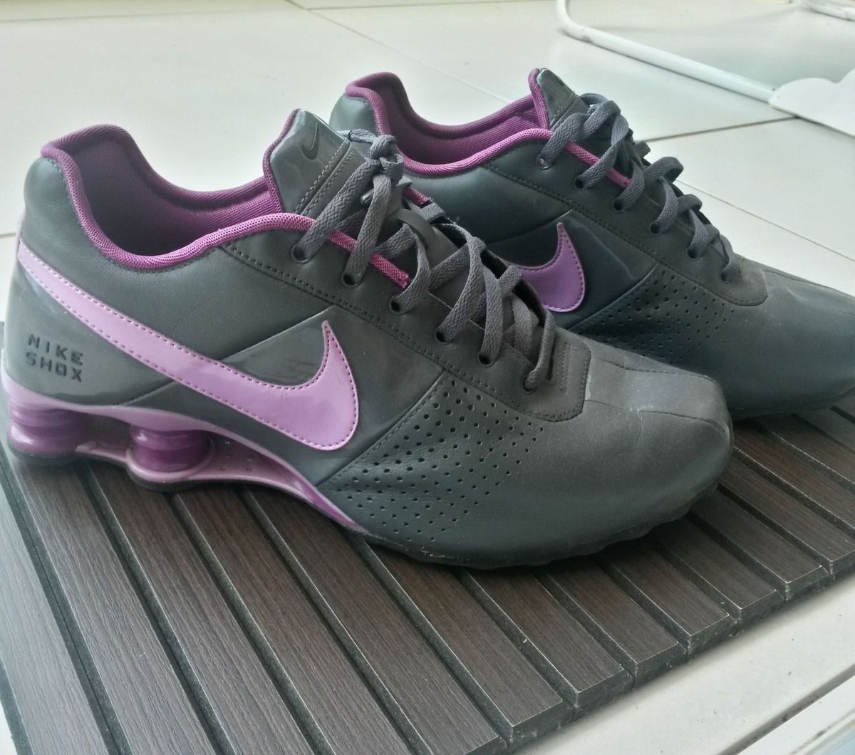 tênis nike shox deliver feminino