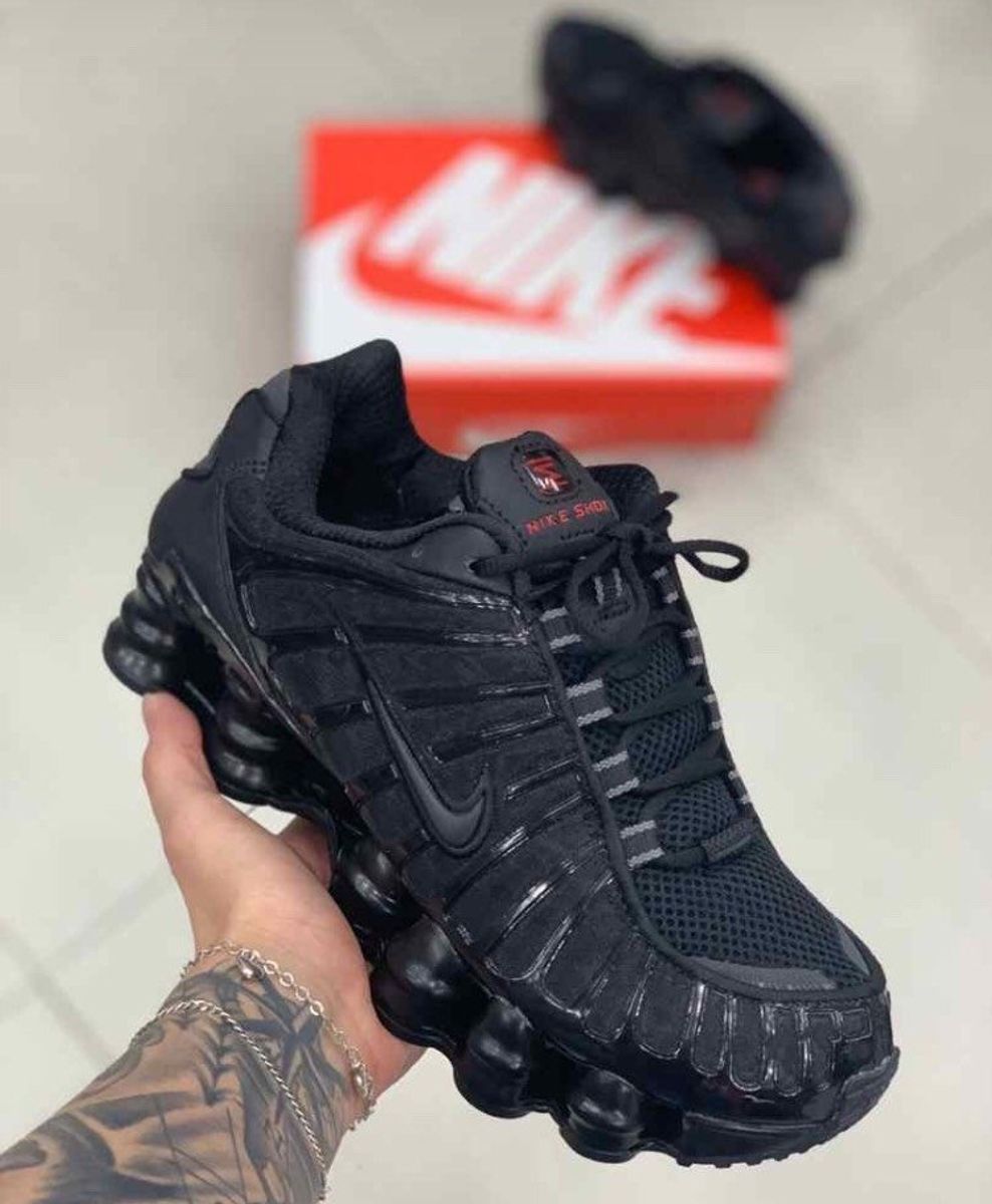 tenis de corrida com molas