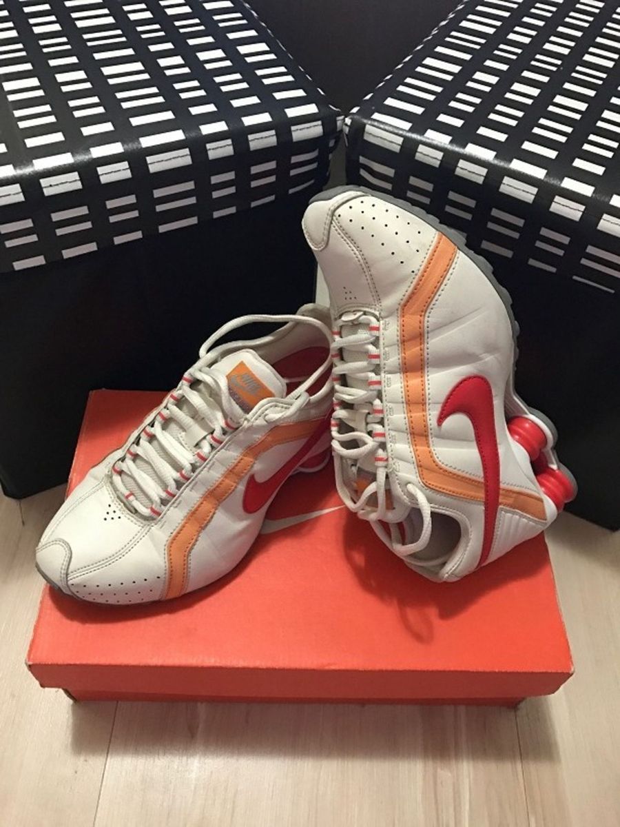 nike shox branco e laranja