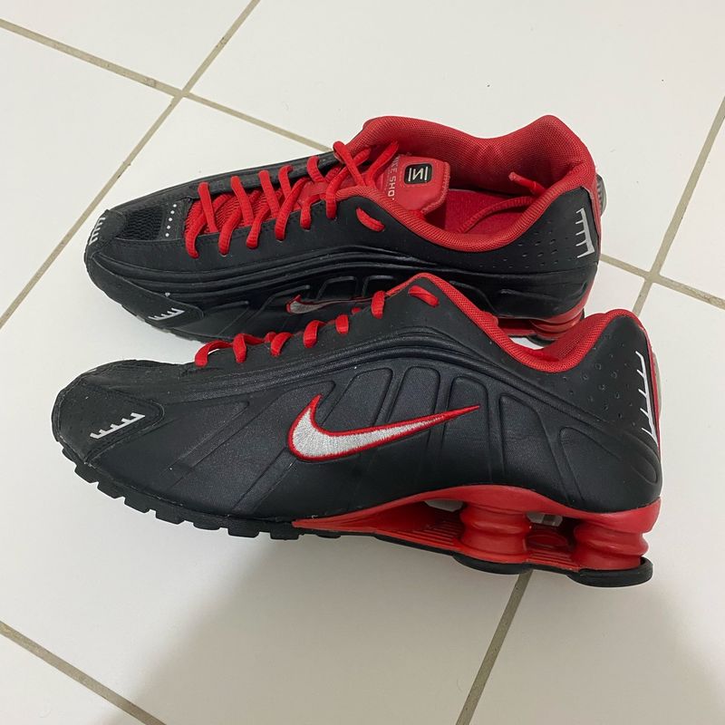 Nike shox best sale preto com vermelho