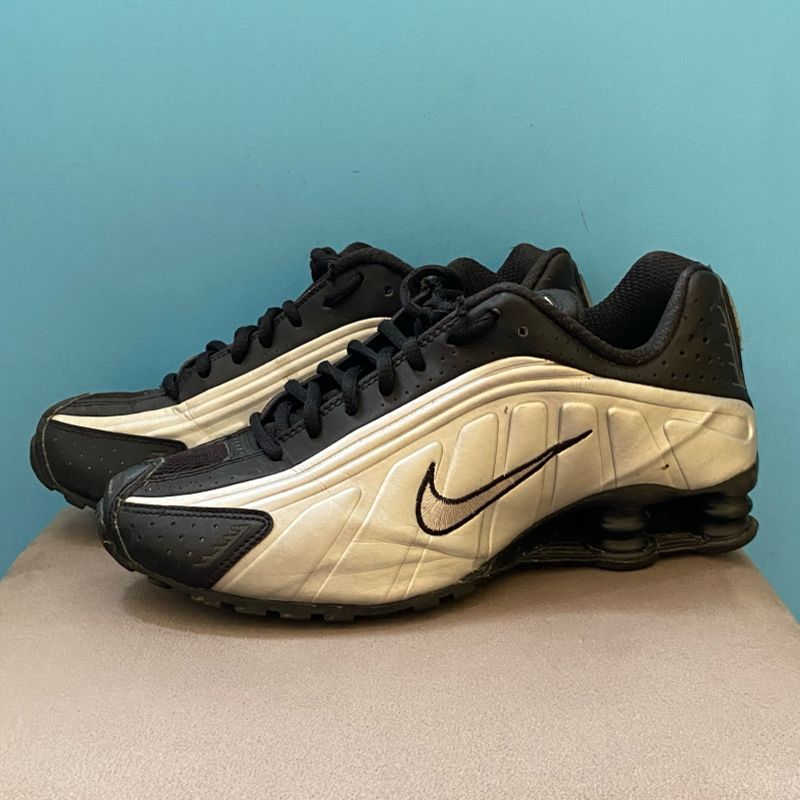 Nike shox cheap r4 og