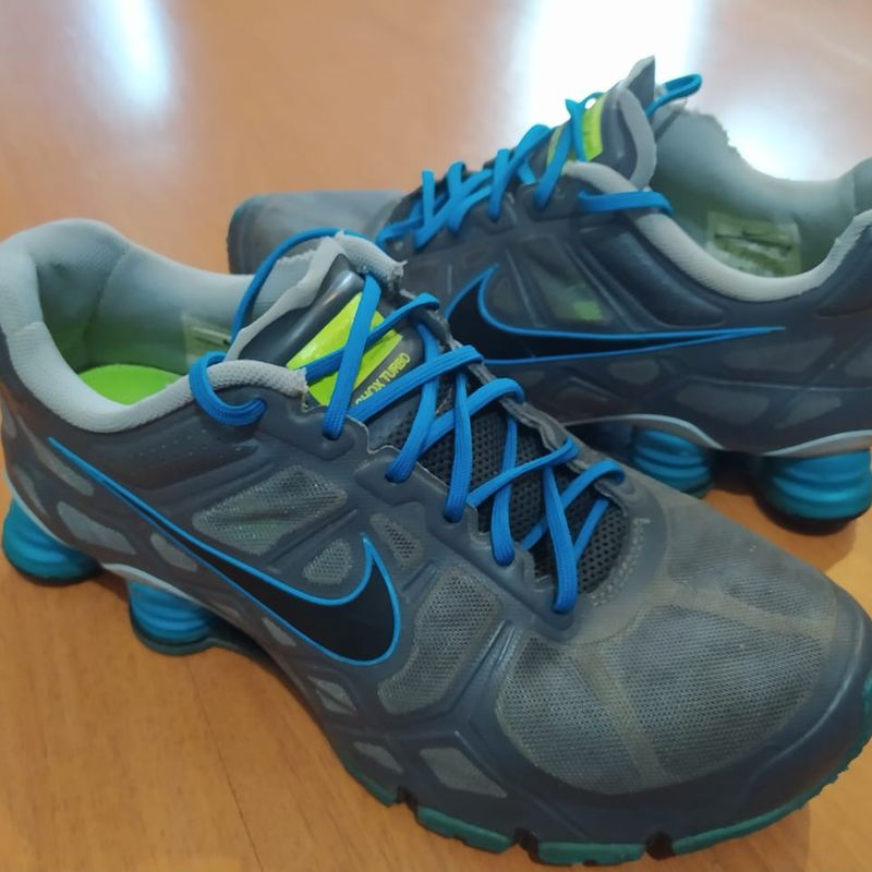 Nike deals shox neon