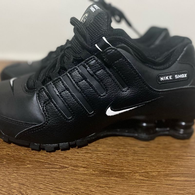 Nike shox cheap black and white