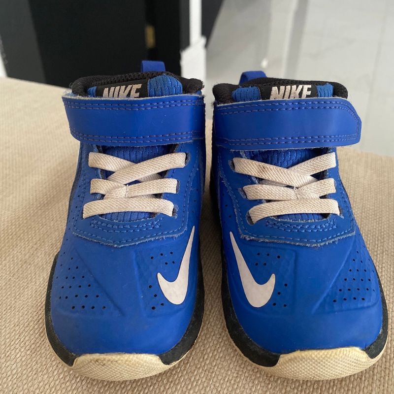 Boys nike shoes cheap size 1.5