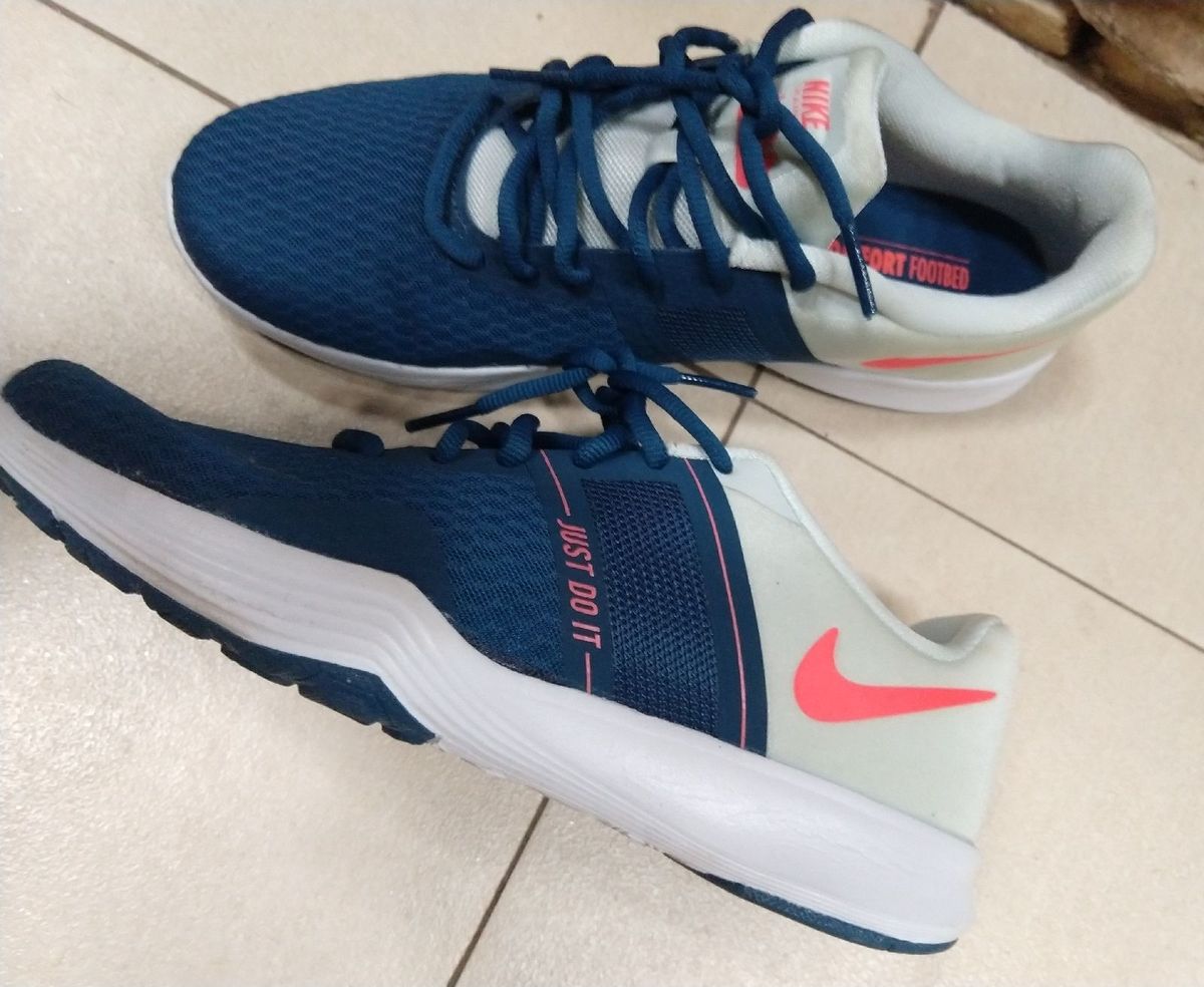 nike comfort footbed corrida