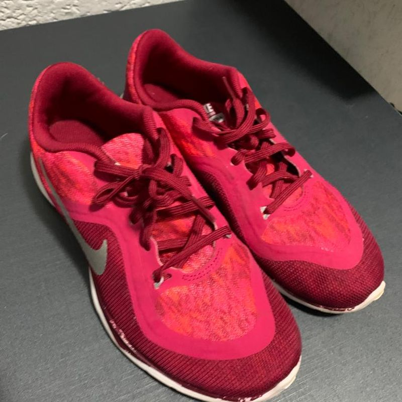 Nike training flex sales sneakers