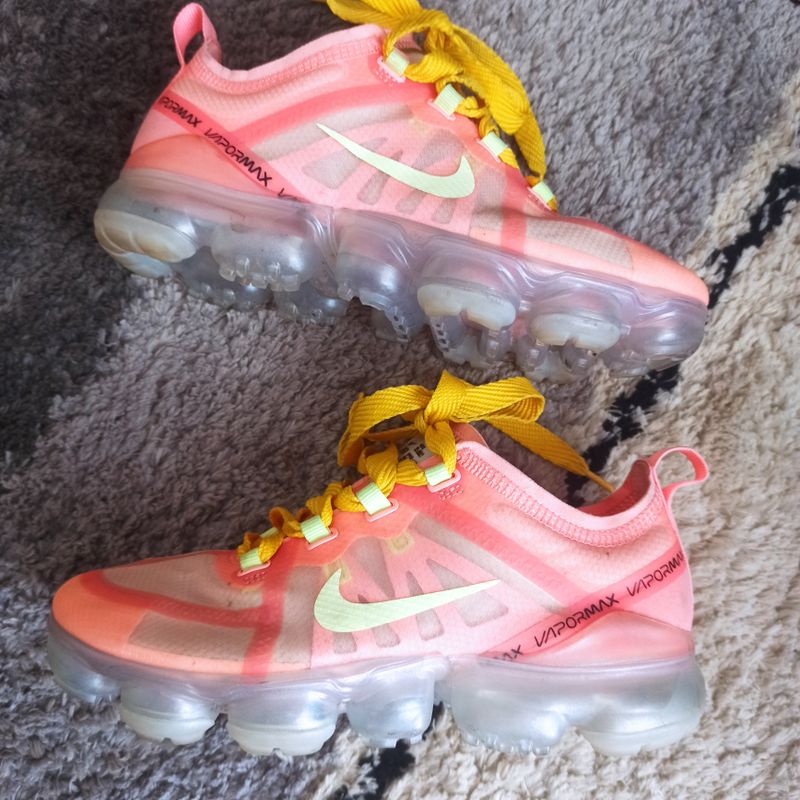 Vapormax cheap tamanho 35