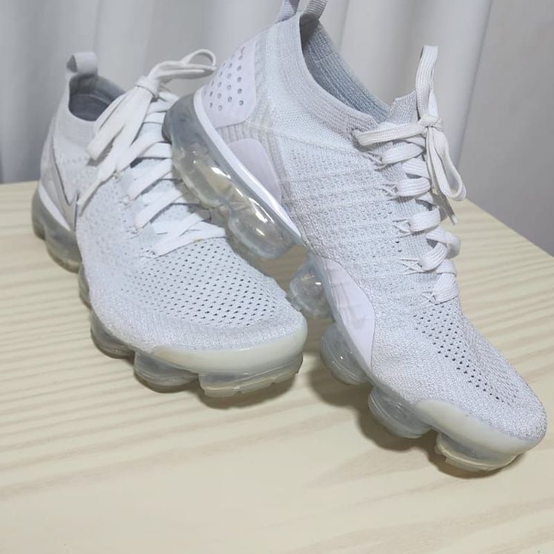 Nike vapormax flyknit hot sale 3 triple white