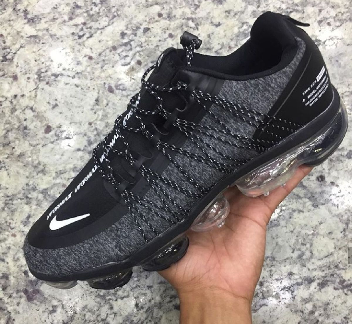 novos vapormax