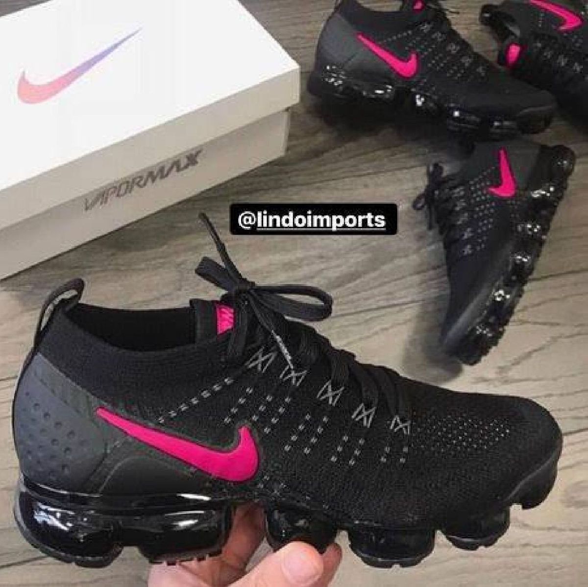 tenis vapormax preto e rosa