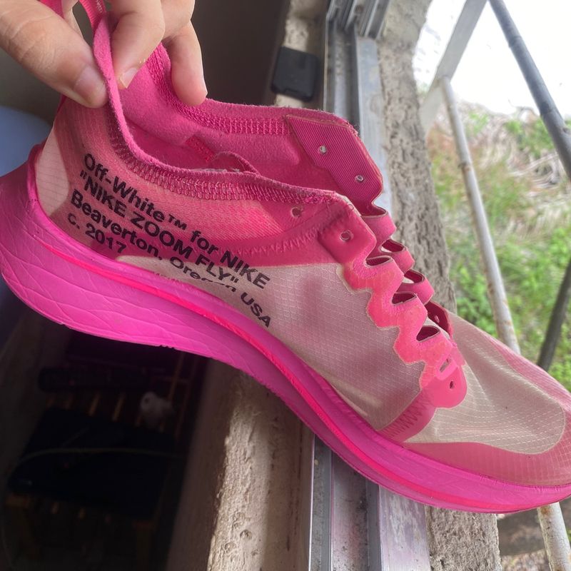 Off white best sale pink nike zoom