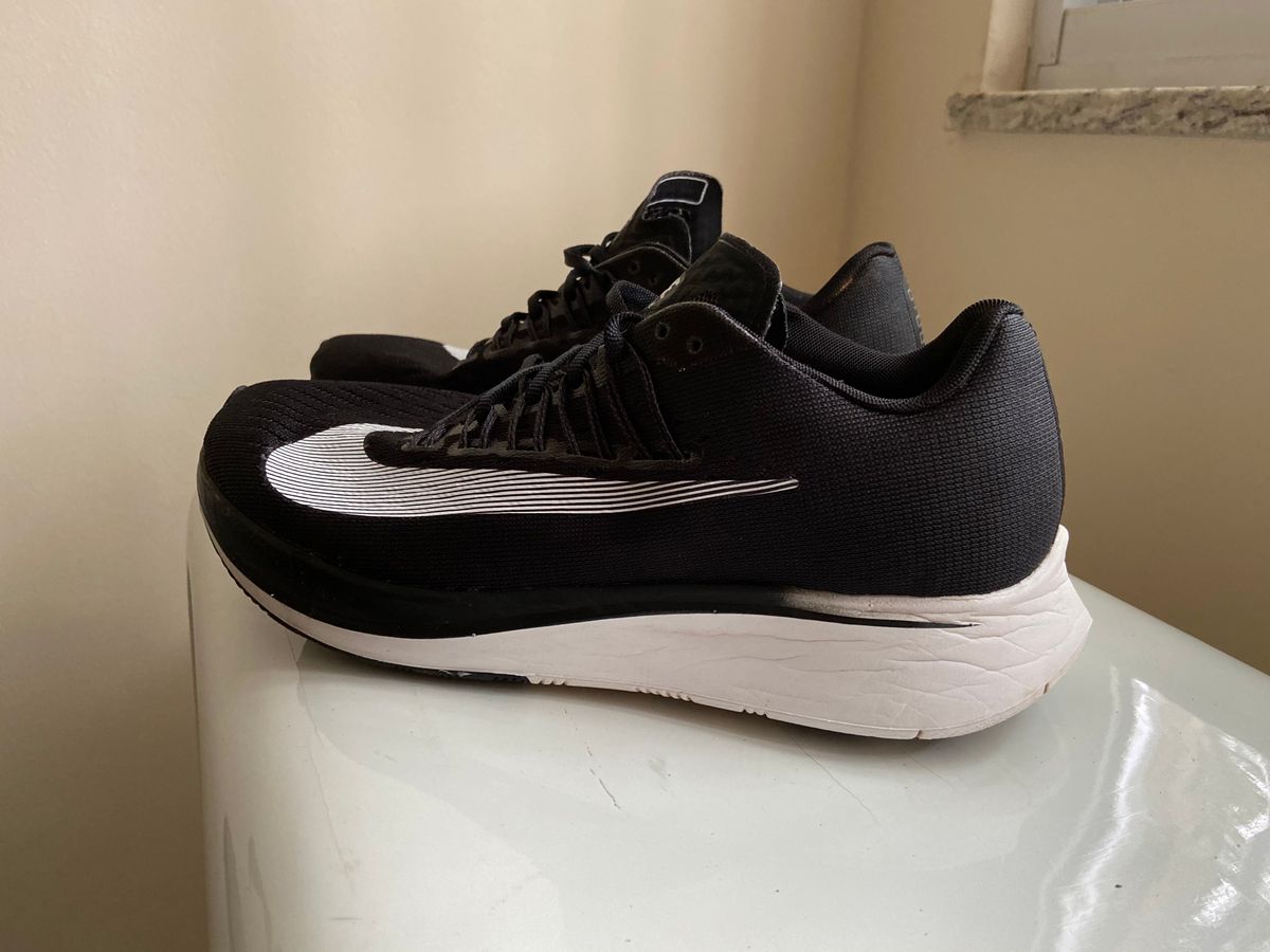 nike zoom fly preto