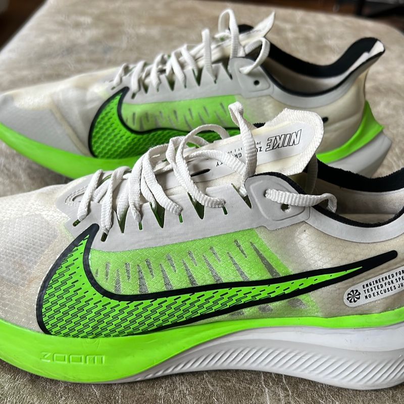 Nike zoom gravity verde best sale