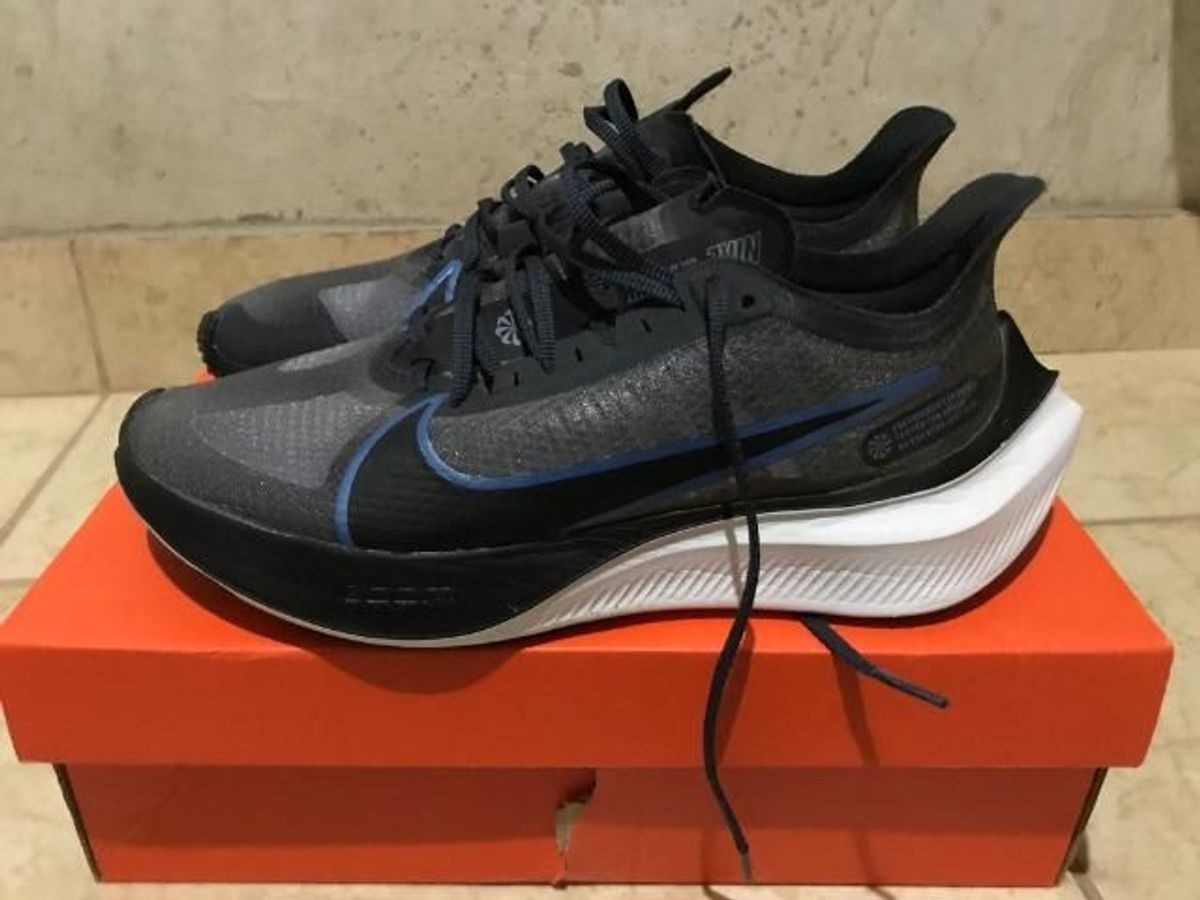 tenis nike zoom gravity