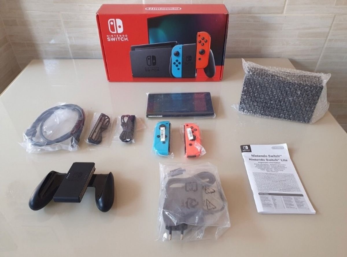 Nintendo Switch V2 Destravado (Seminovo)