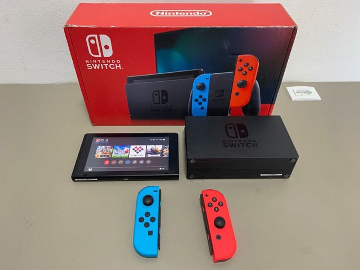 Nintendo Switch V2 Desbloqueado Console de Videogame Nintendo Usado
